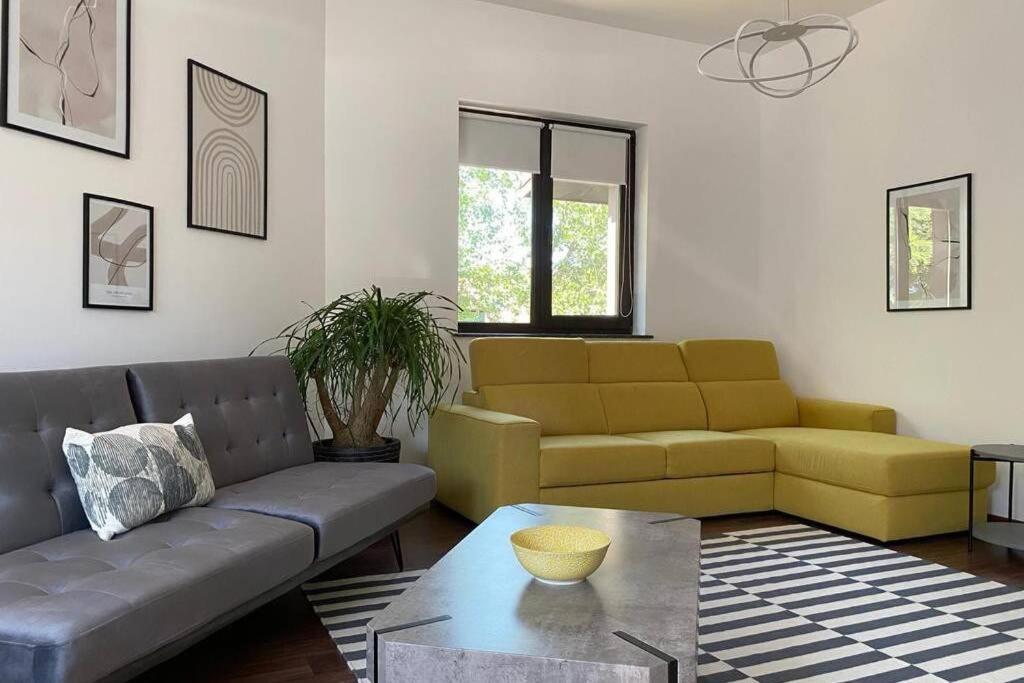 La Tuya Deluxe Villa Iasi Exterior foto